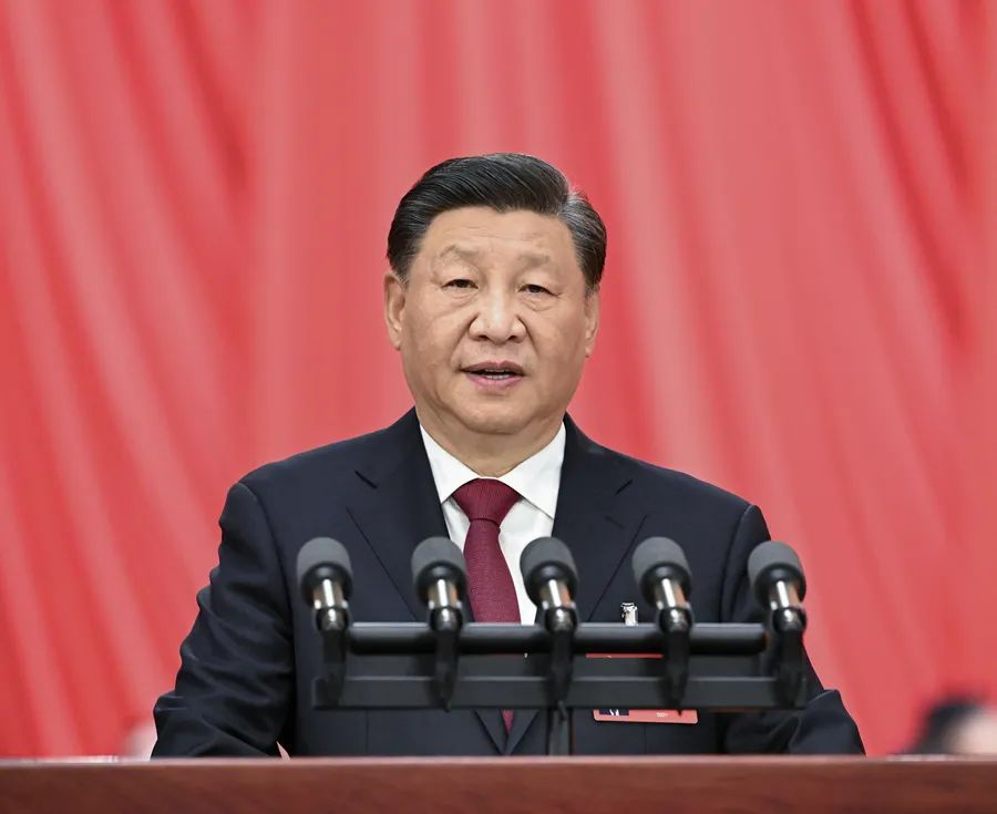 習(xí)近平做報告.jpg